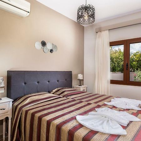 Lila Hill House Villa Stalós Екстериор снимка