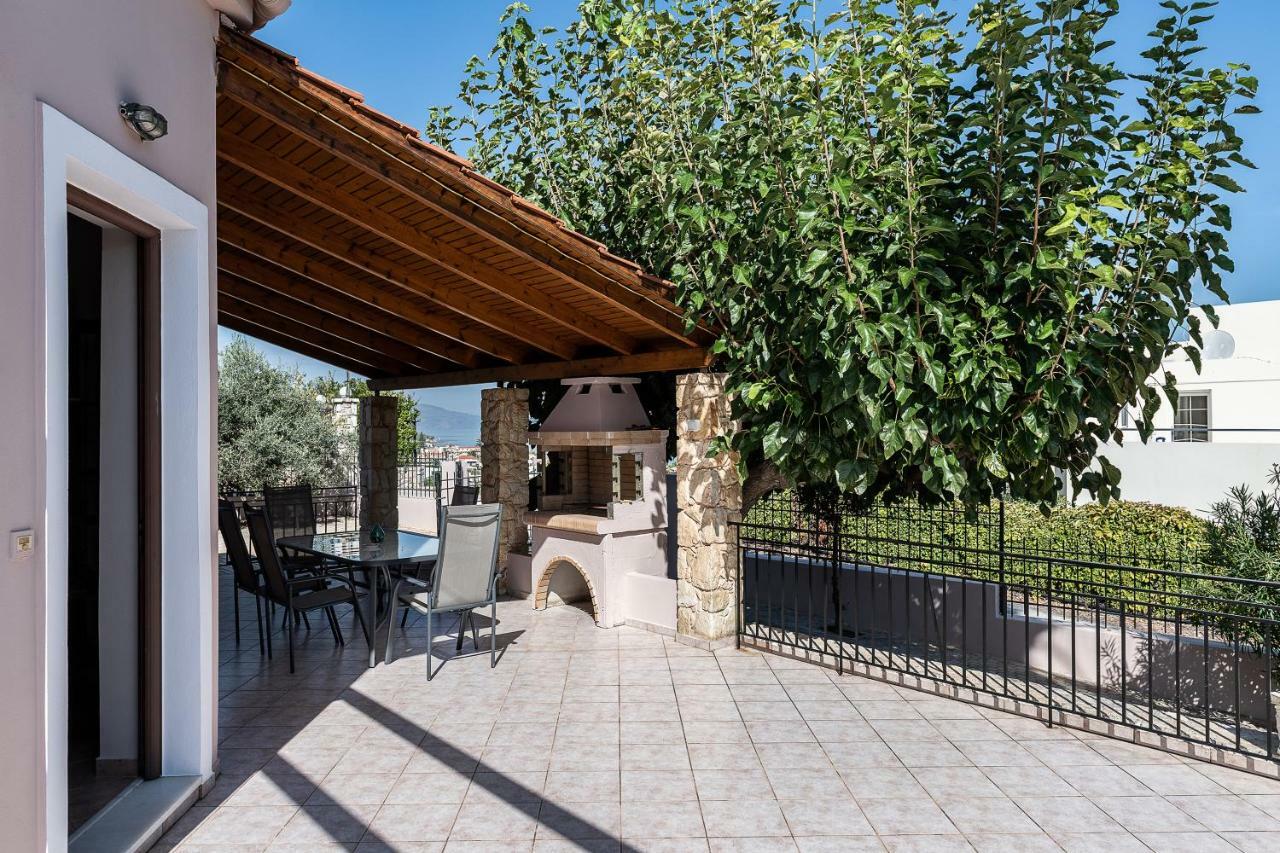 Lila Hill House Villa Stalós Екстериор снимка